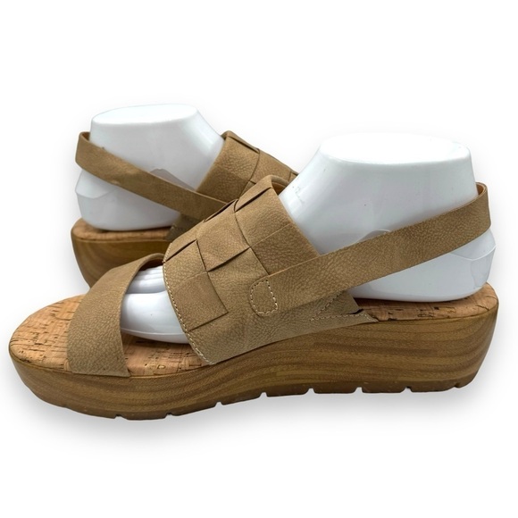 4 for $40 SALE!Korks Fraya Faux Leather Woven Platform Sandals, Natural, Size 10 - Picture 1 of 11